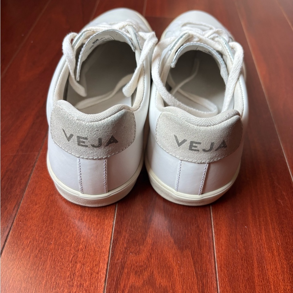 Veja Women's White and Beige Sneakers - Picture 2 of 3